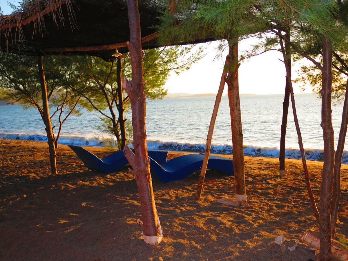 Lombok Sunset Hideaway Hotel Lembar  ภายนอก รูปภาพ
